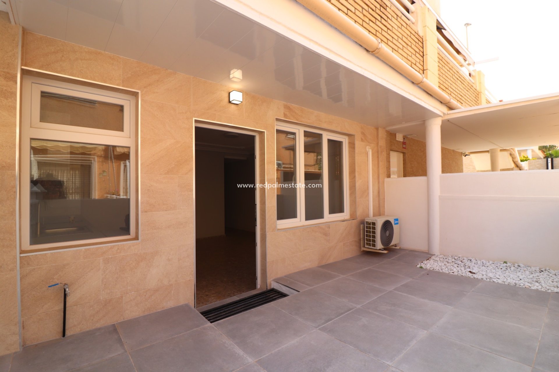 Resale - Apartment -
Torrevieja