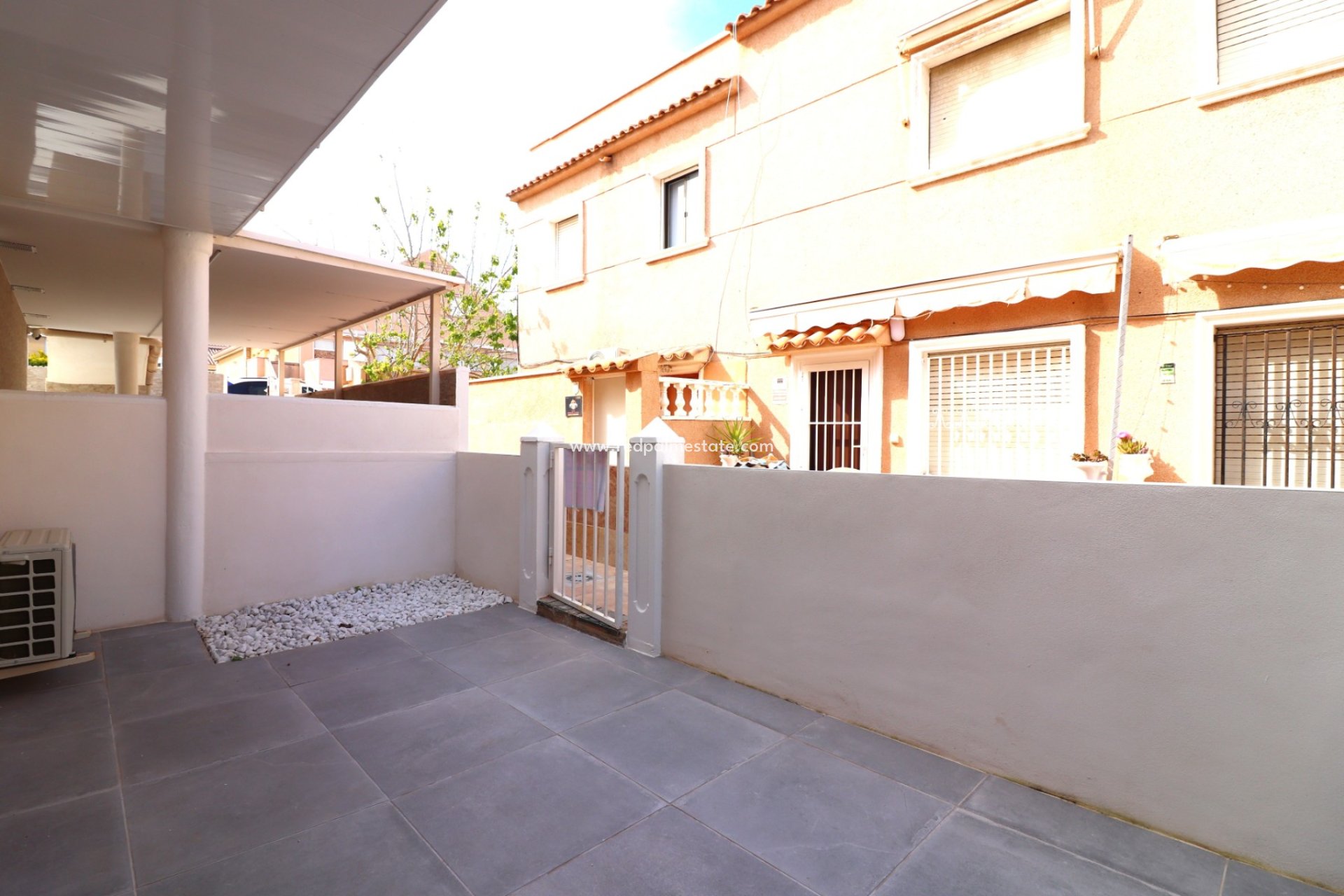 Resale - Apartment -
Torrevieja