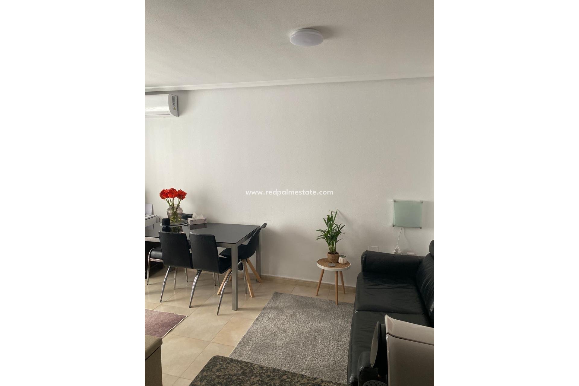 Resale - Apartment -
Torrevieja