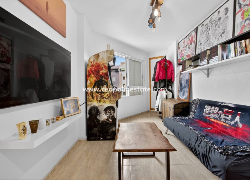 Resale - Apartment -
Torrevieja