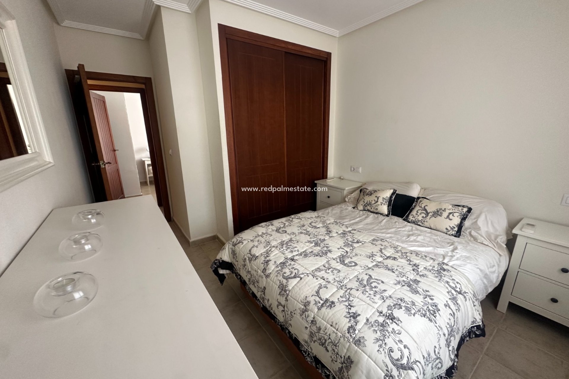 Resale - Apartment -
Torrevieja
