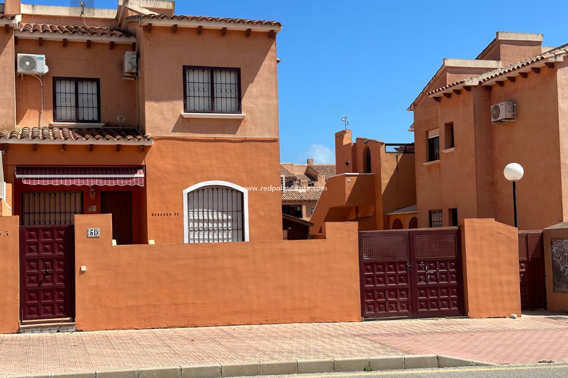 Resale - Apartment -
Torrevieja