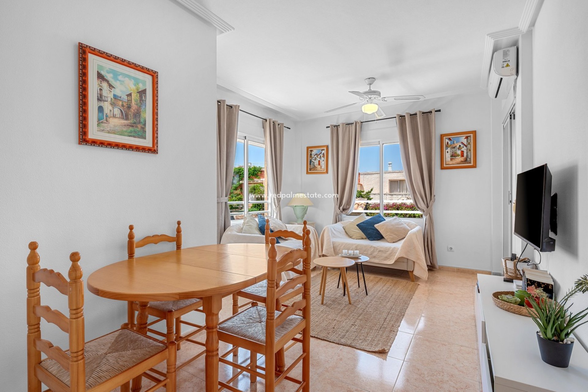 Resale - Apartment -
Torrevieja