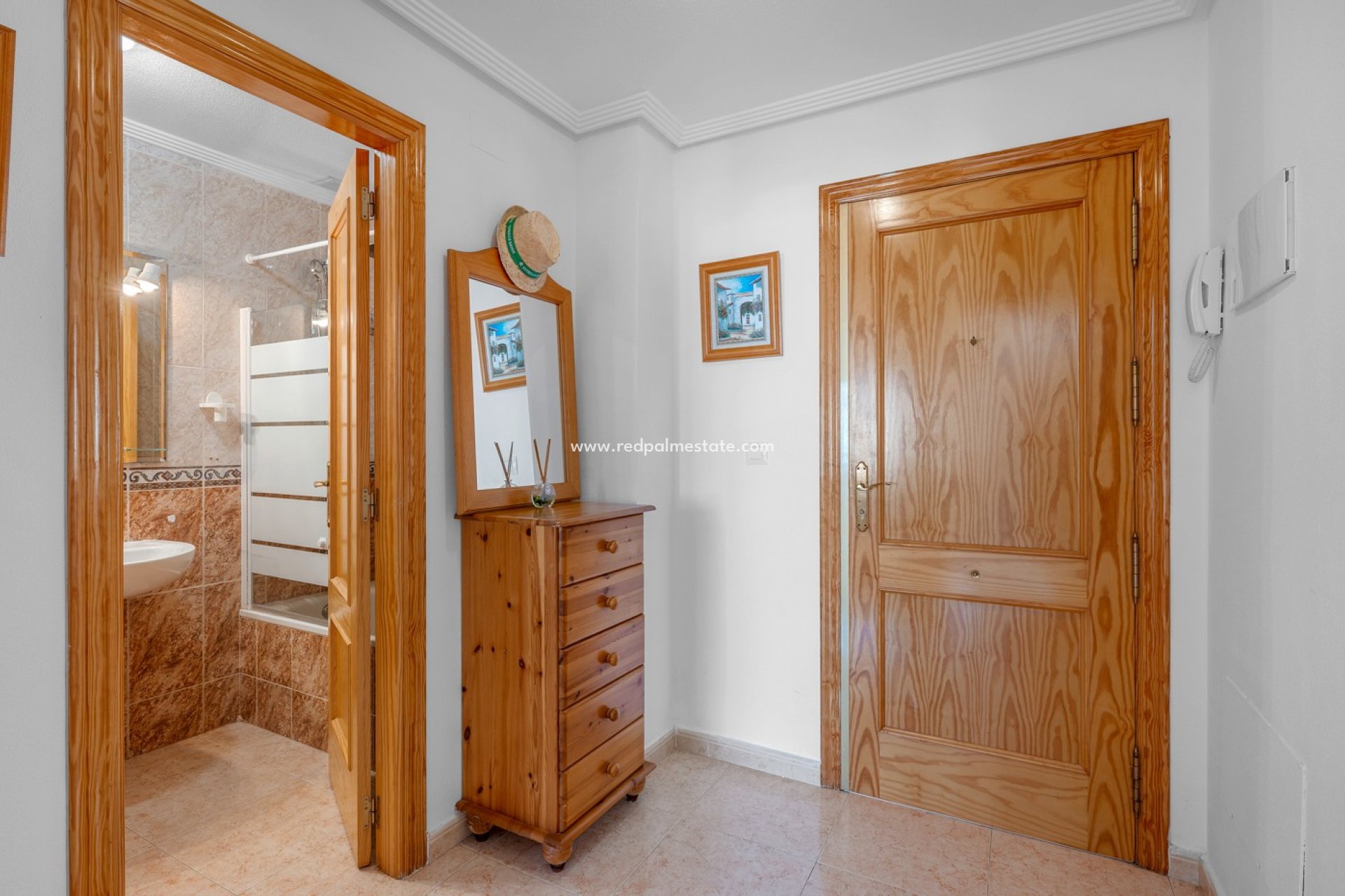 Resale - Apartment -
Torrevieja