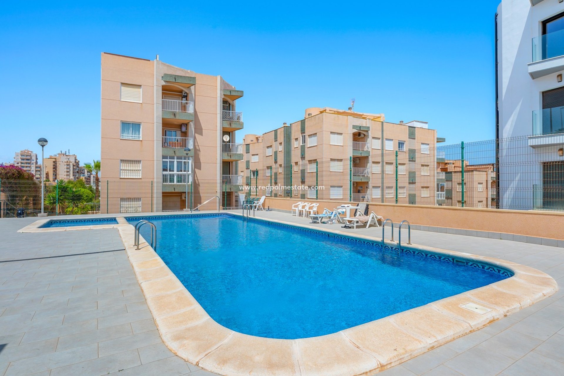 Resale - Apartment -
Torrevieja