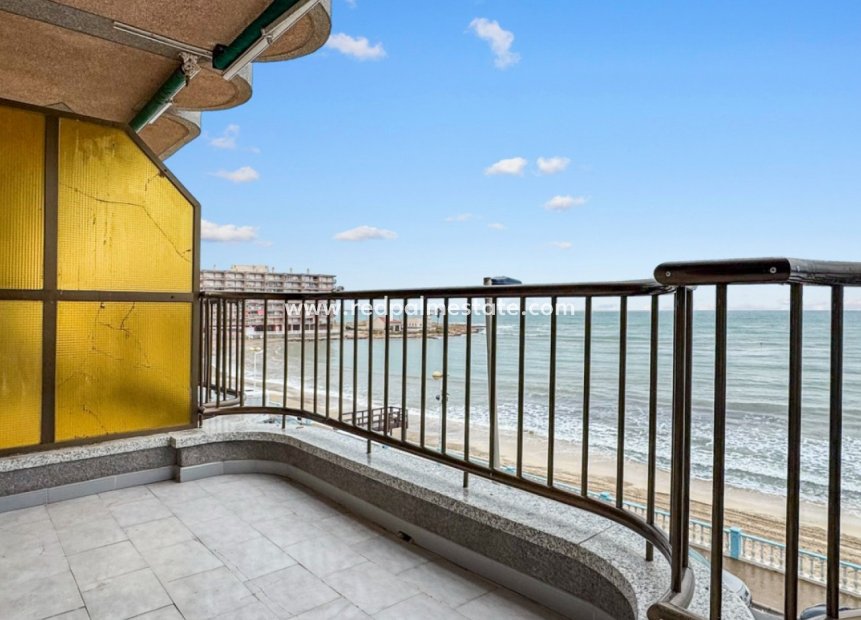 Resale - Apartment -
Torrevieja