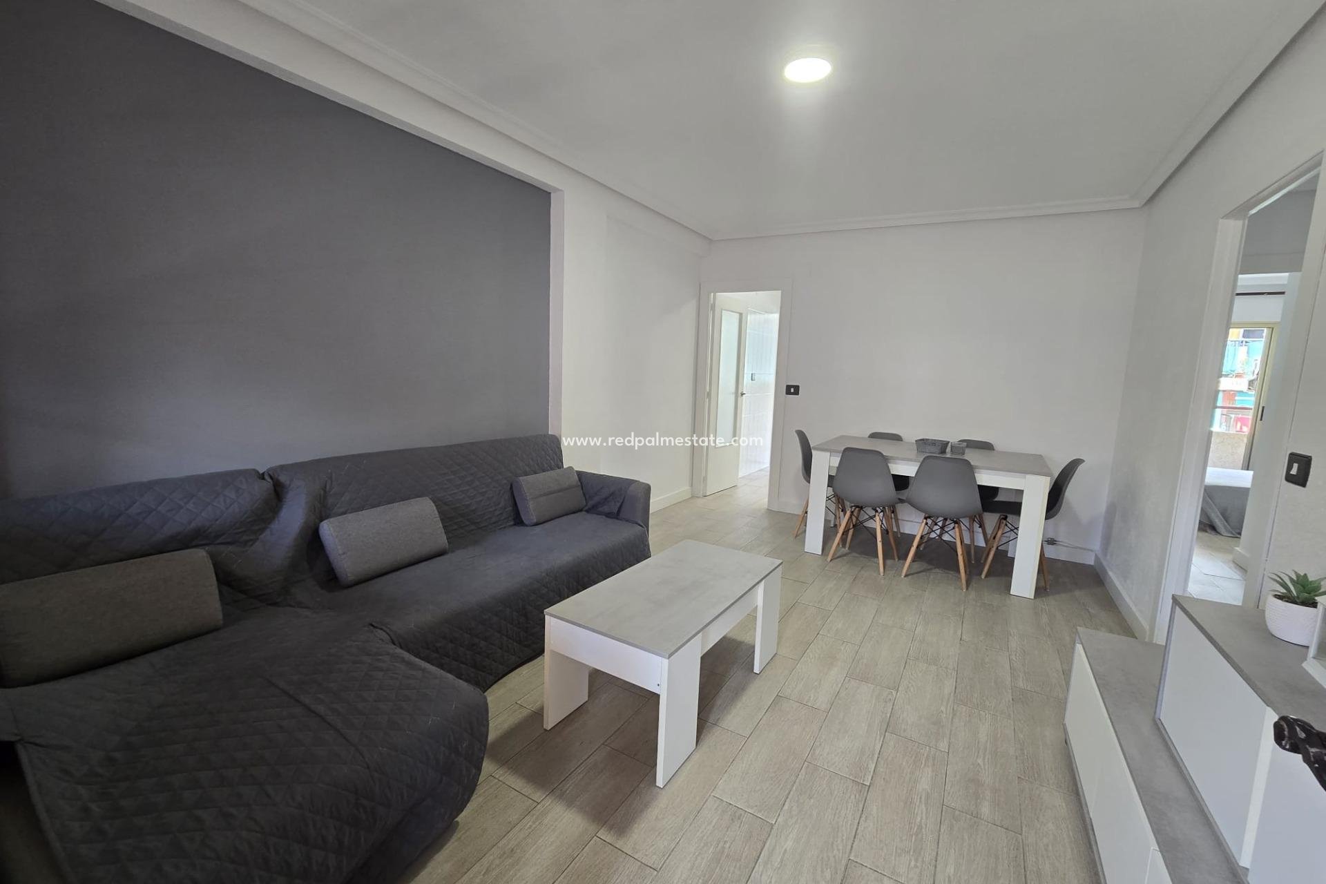 Resale - Apartment -
Torrevieja