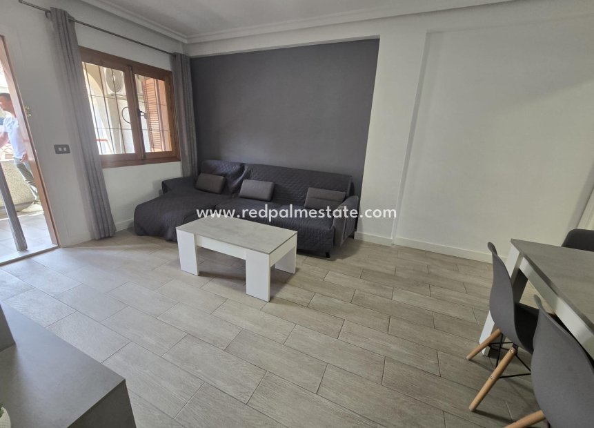 Resale - Apartment -
Torrevieja