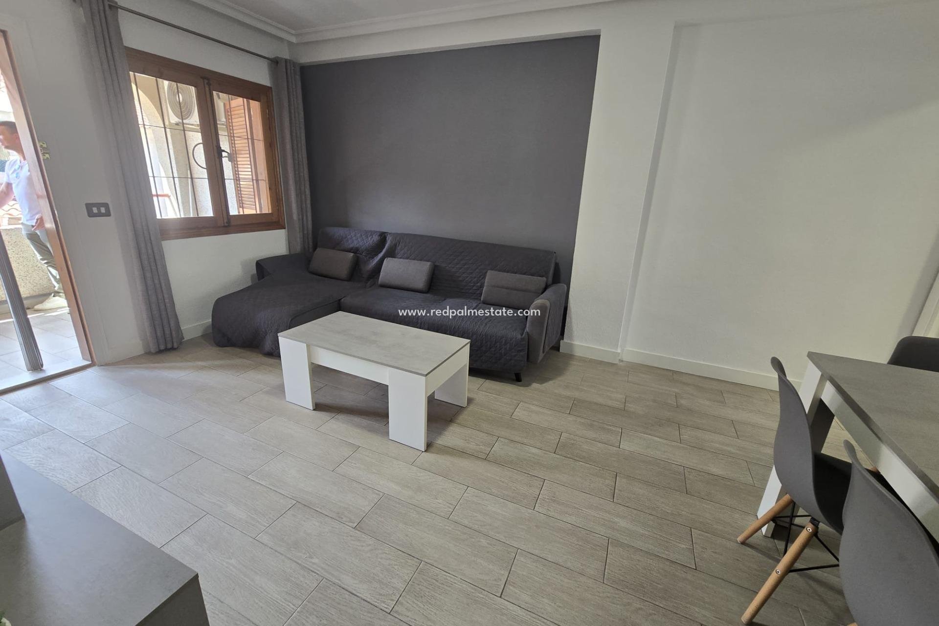 Resale - Apartment -
Torrevieja