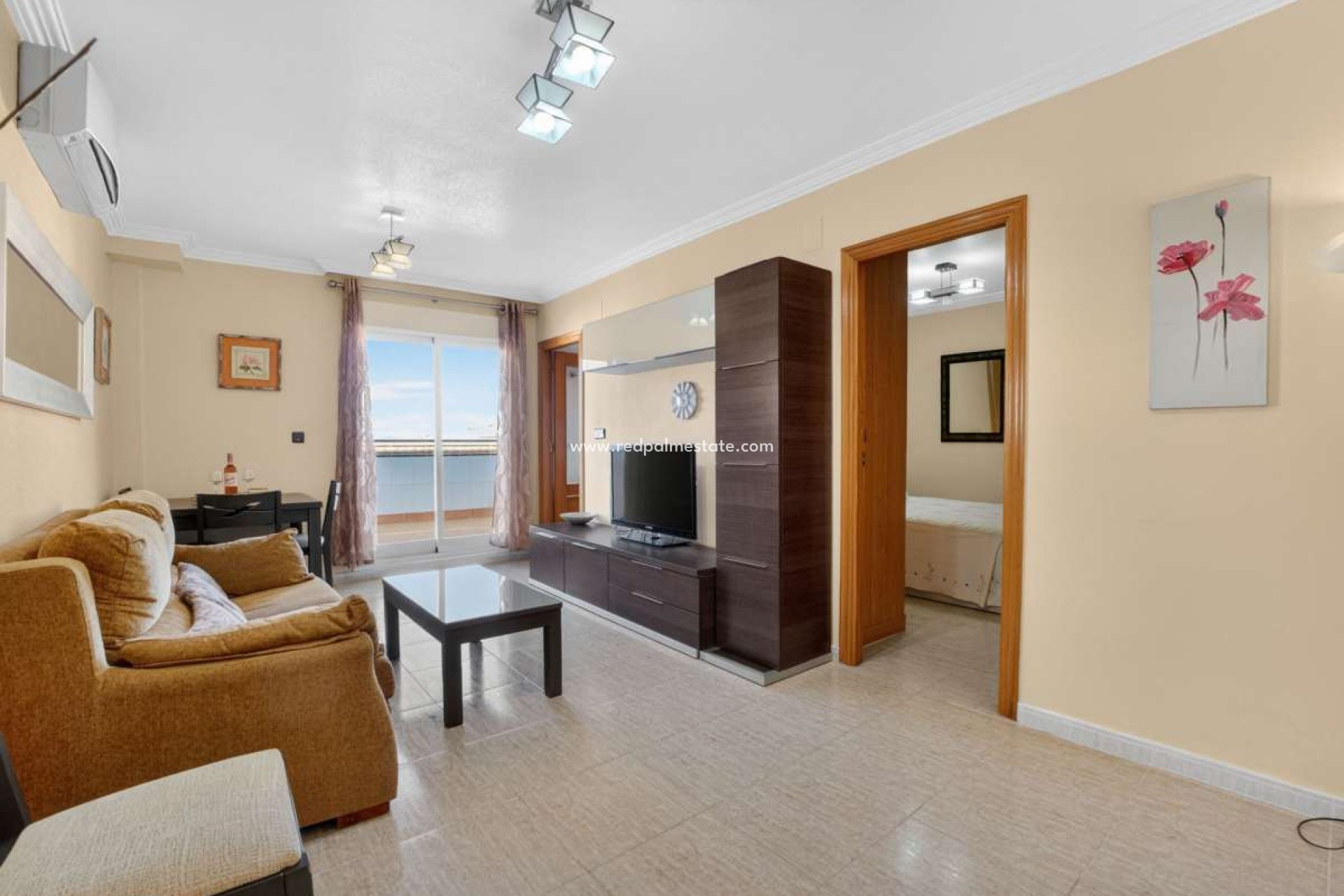Resale - Apartment -
Torrevieja