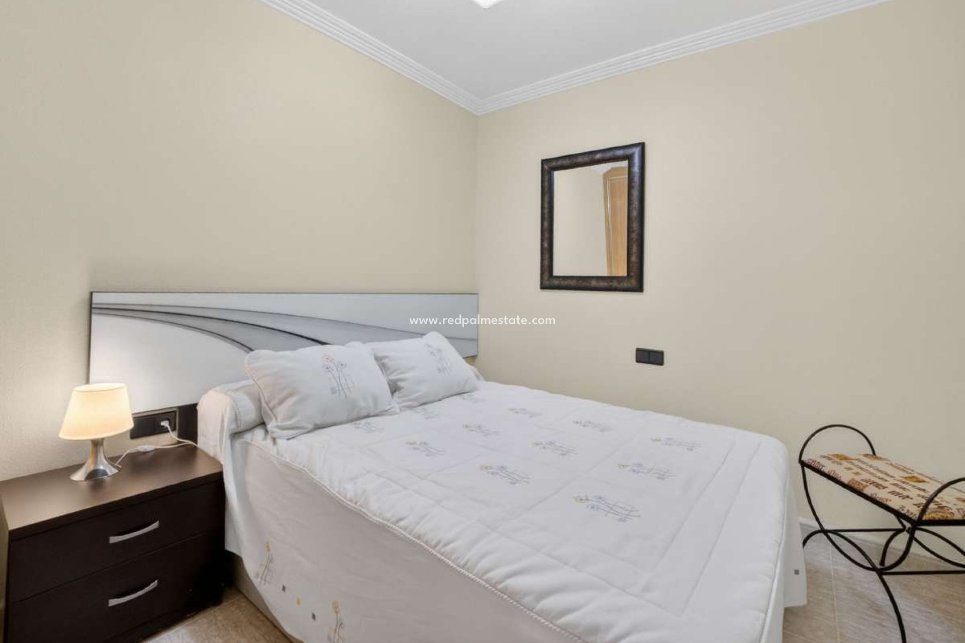 Resale - Apartment -
Torrevieja