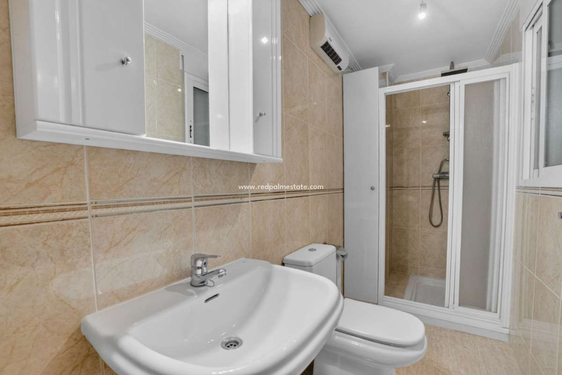 Resale - Apartment -
Torrevieja