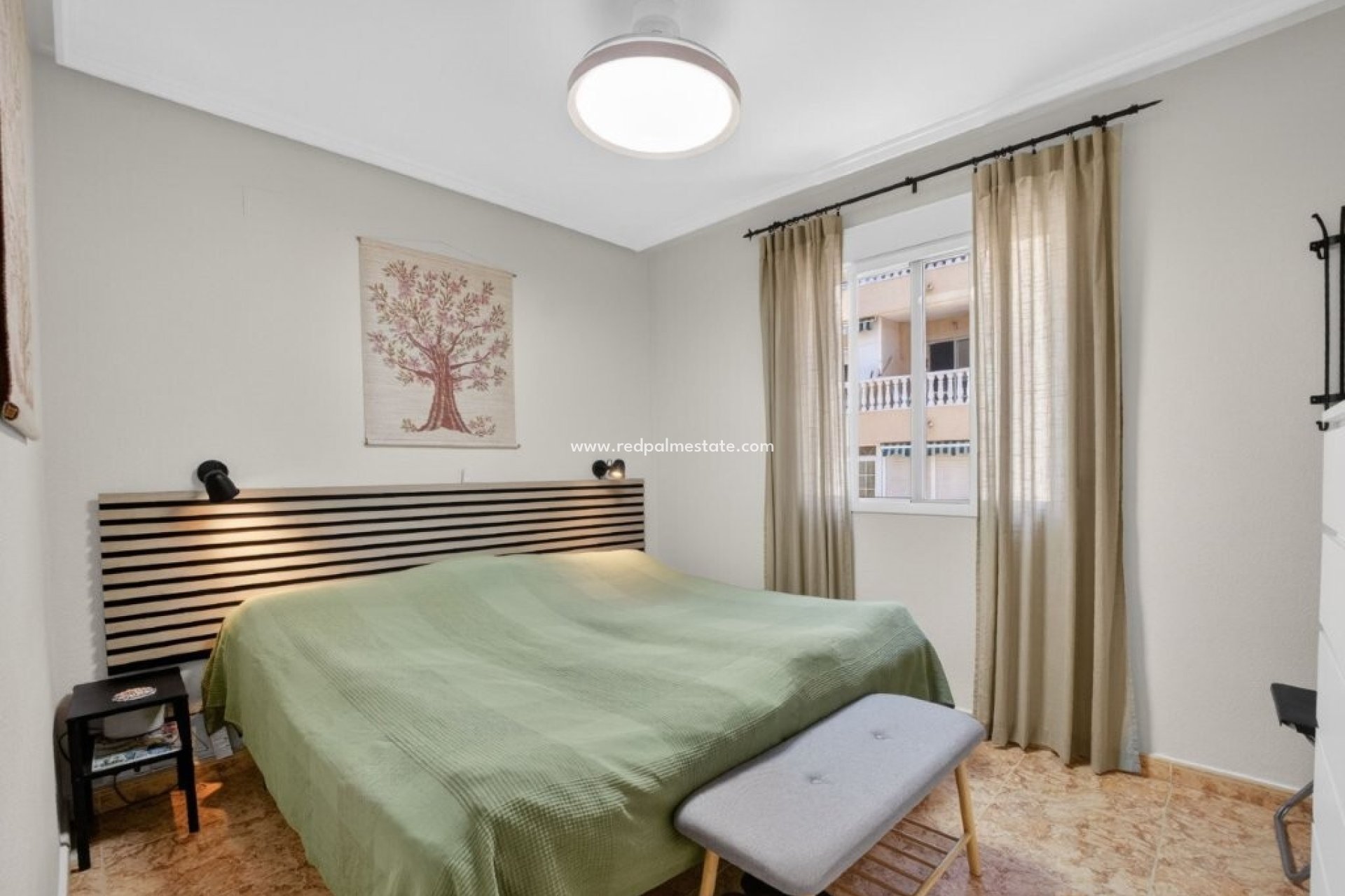 Resale - Apartment -
Torrevieja