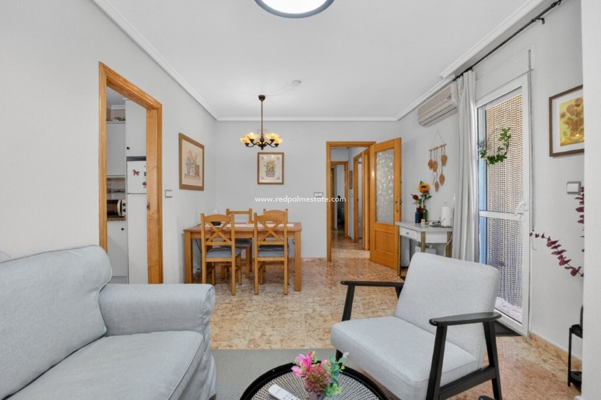 Resale - Apartment -
Torrevieja