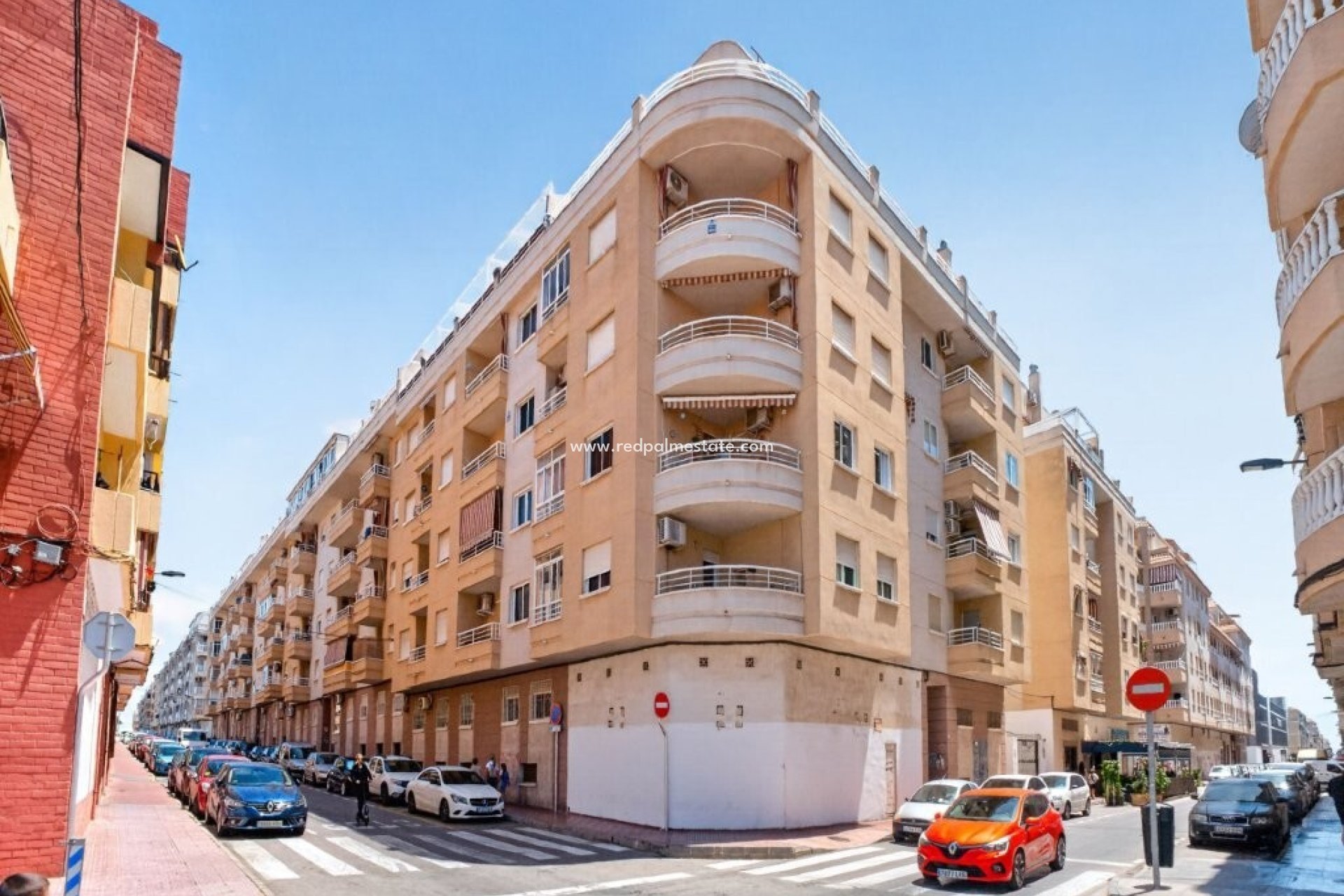 Resale - Apartment -
Torrevieja