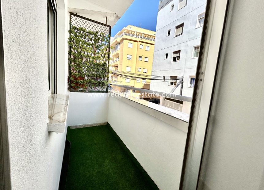 Resale - Apartment -
Torrevieja