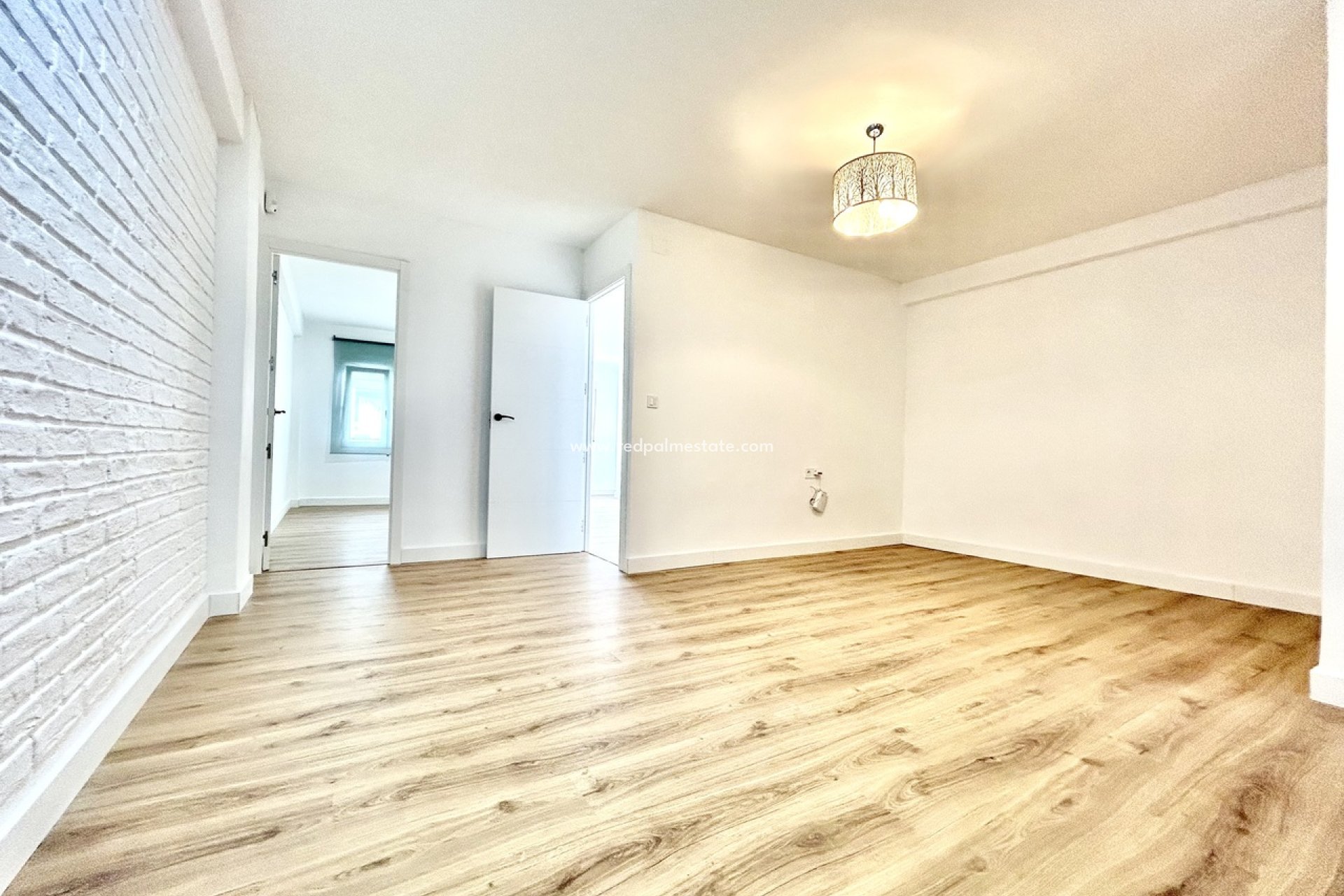 Resale - Apartment -
Torrevieja
