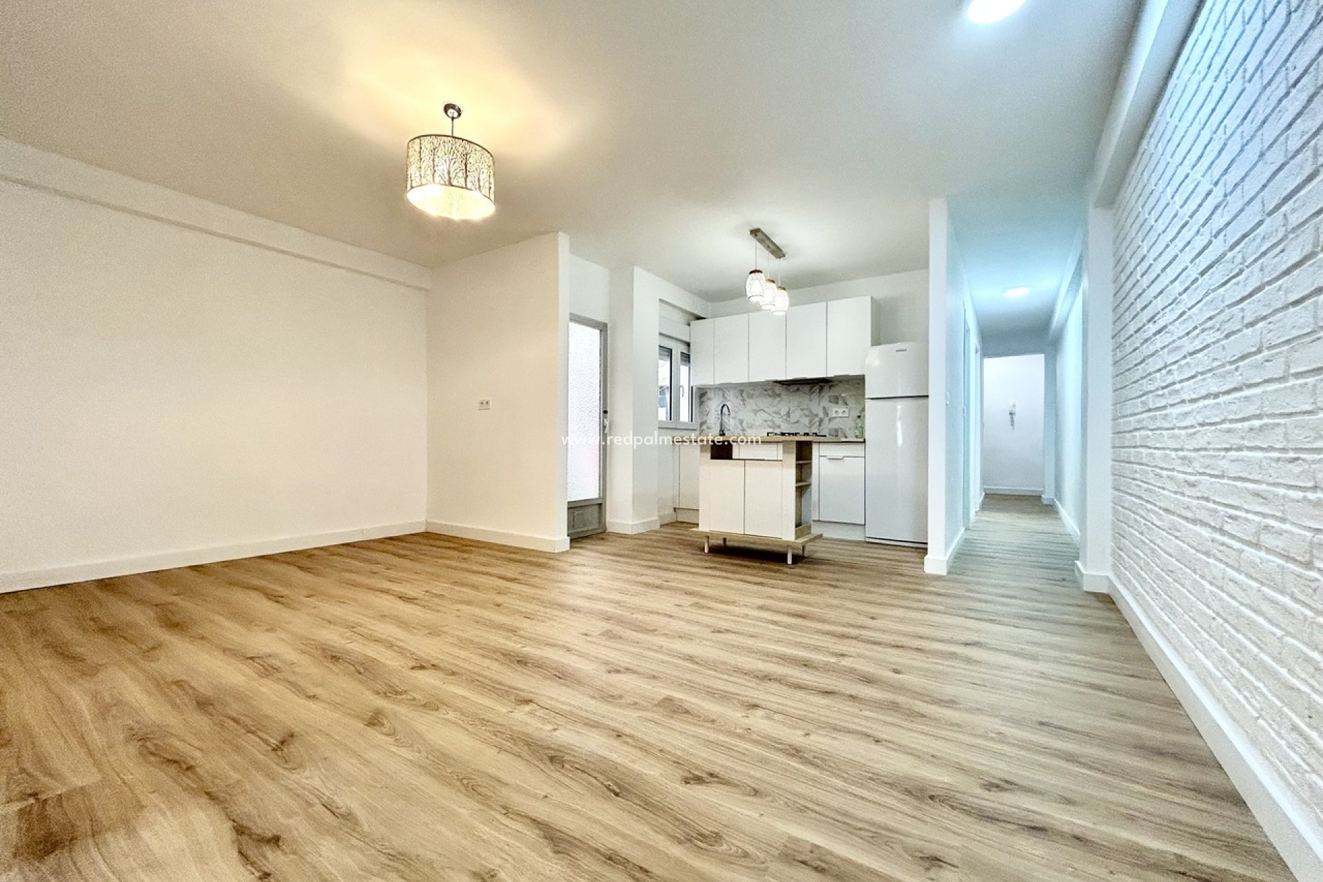 Resale - Apartment -
Torrevieja