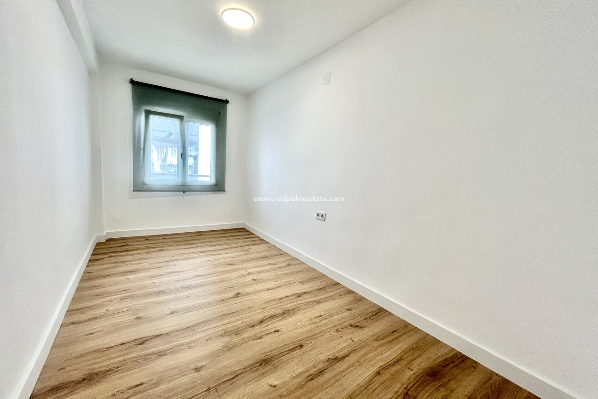 Resale - Apartment -
Torrevieja