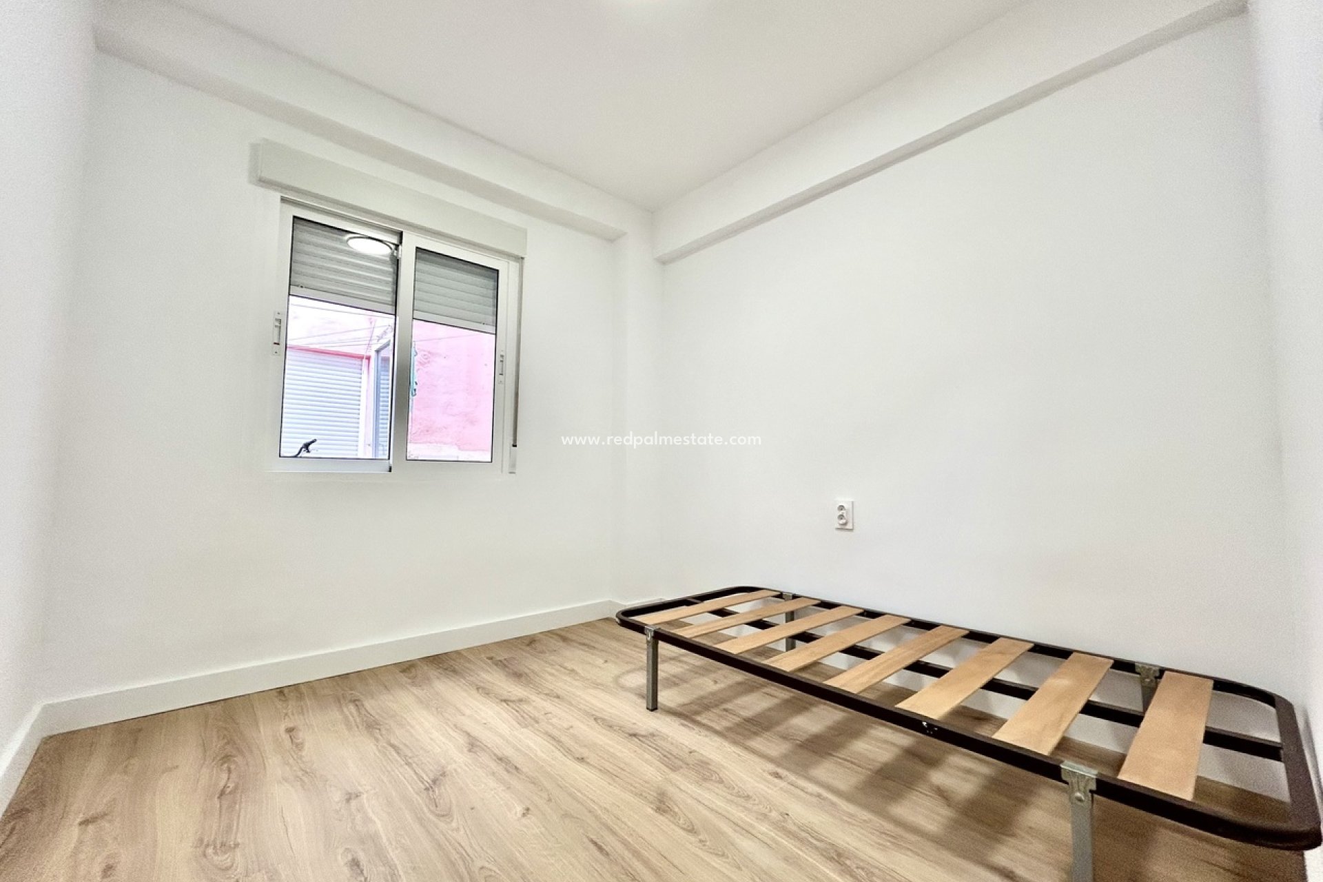 Resale - Apartment -
Torrevieja