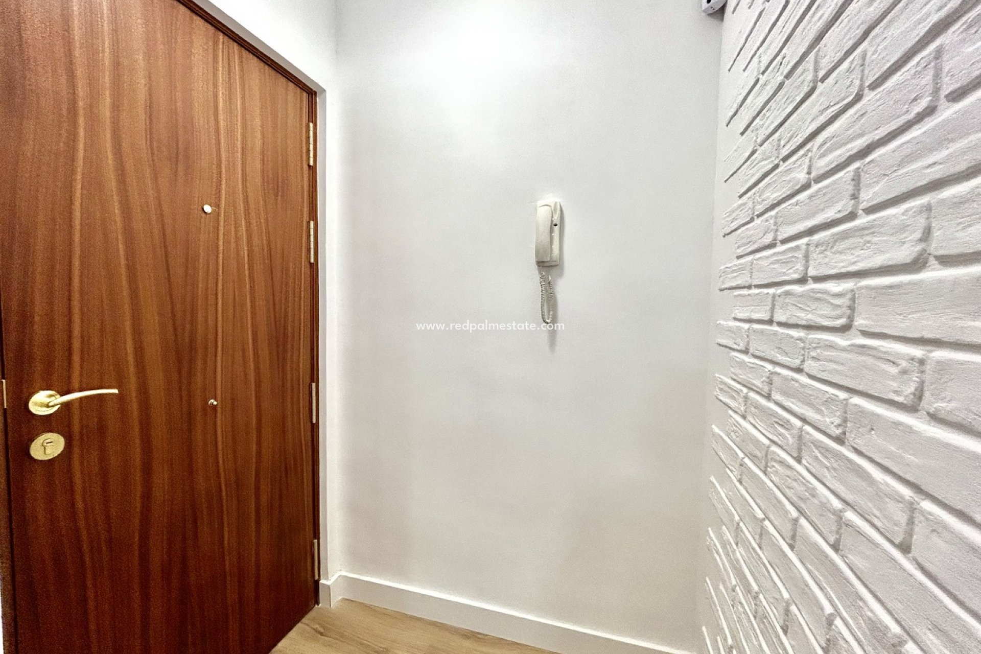 Resale - Apartment -
Torrevieja