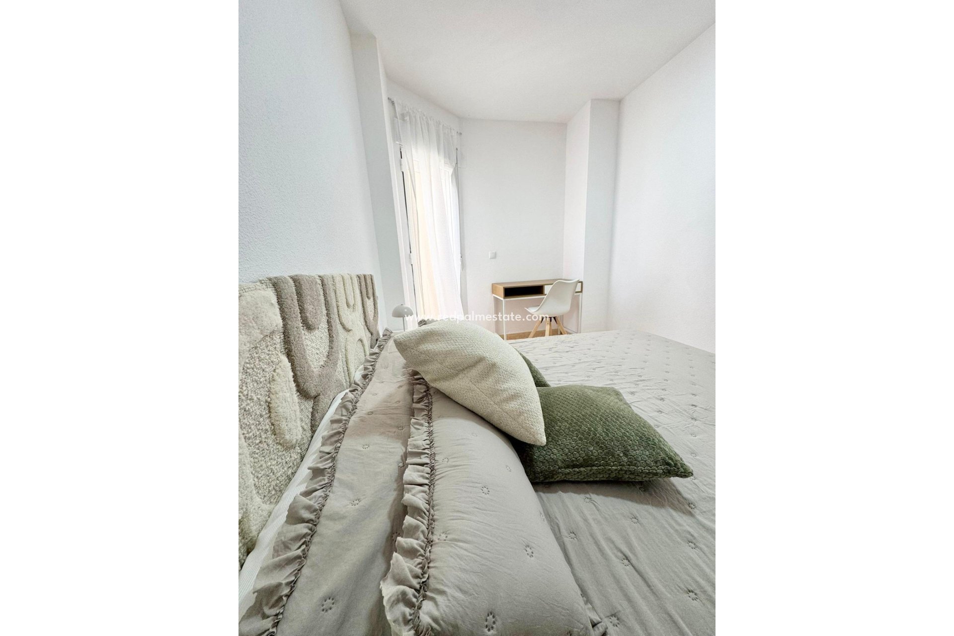 Resale - Apartment -
Torrevieja