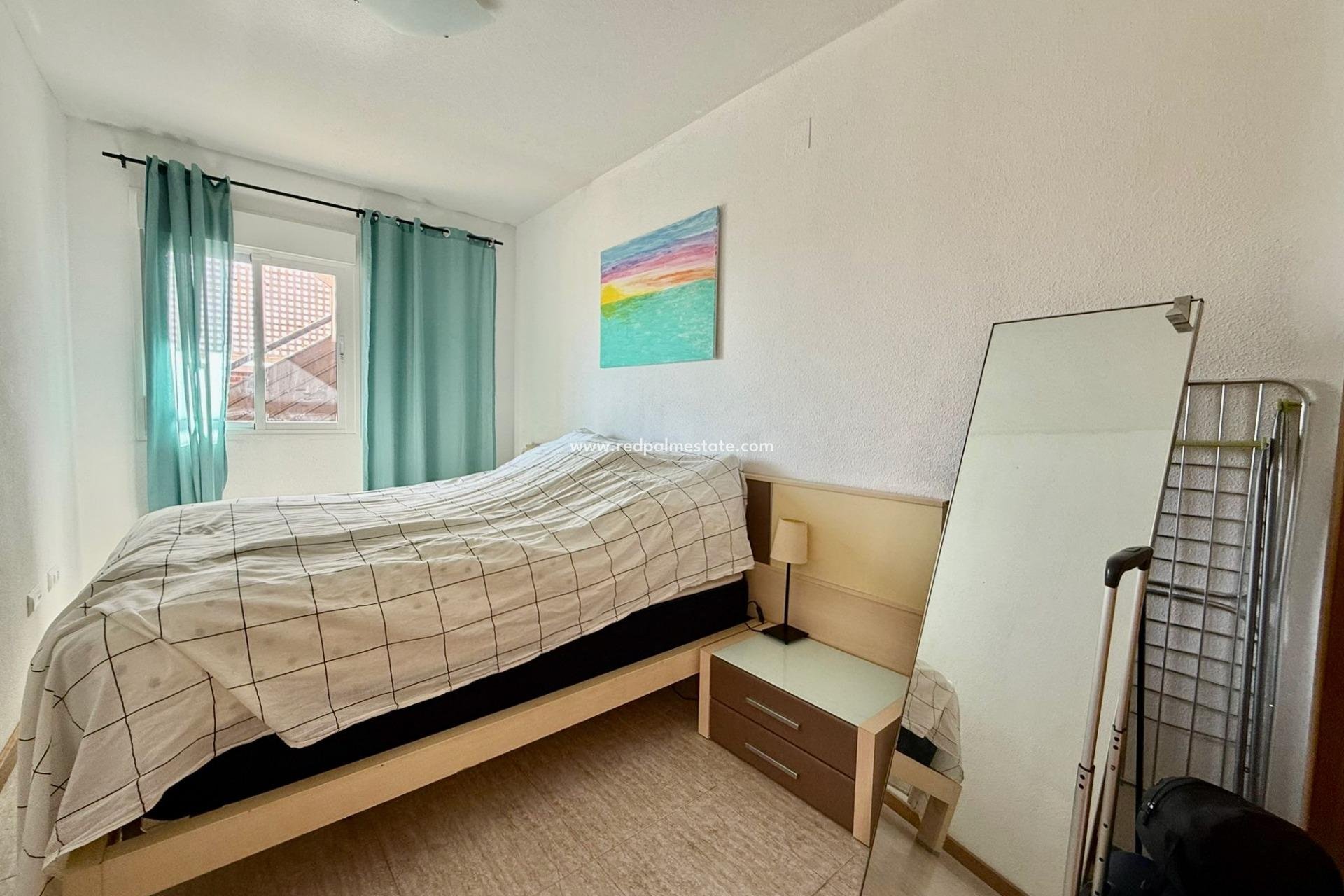 Resale - Apartment -
Villajoyosa - Cala Villajoyosa