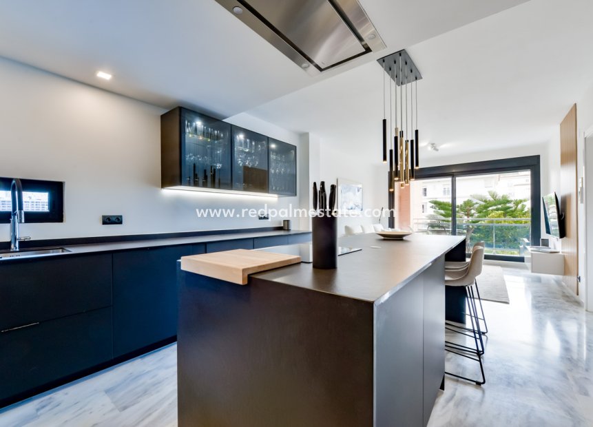 Resale - Apartment -
Villajoyosa - La Cala