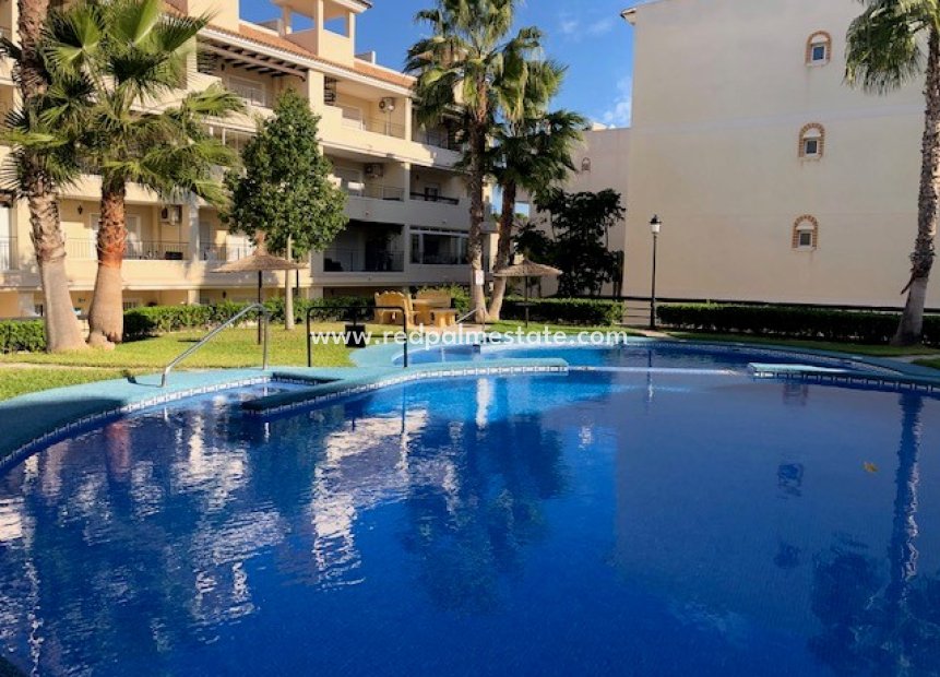 Resale - Apartment -
Villamartín - Costa Blanca