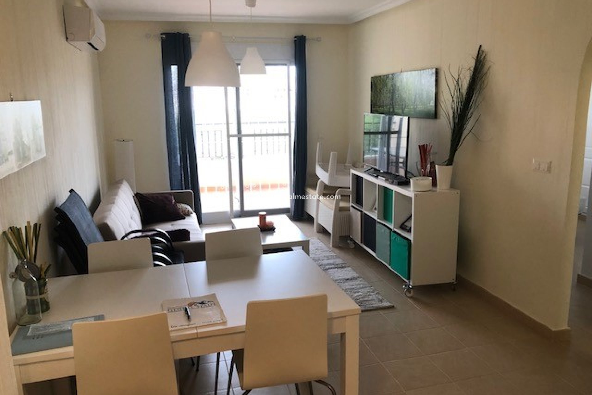 Resale - Apartment -
Villamartín - Costa Blanca