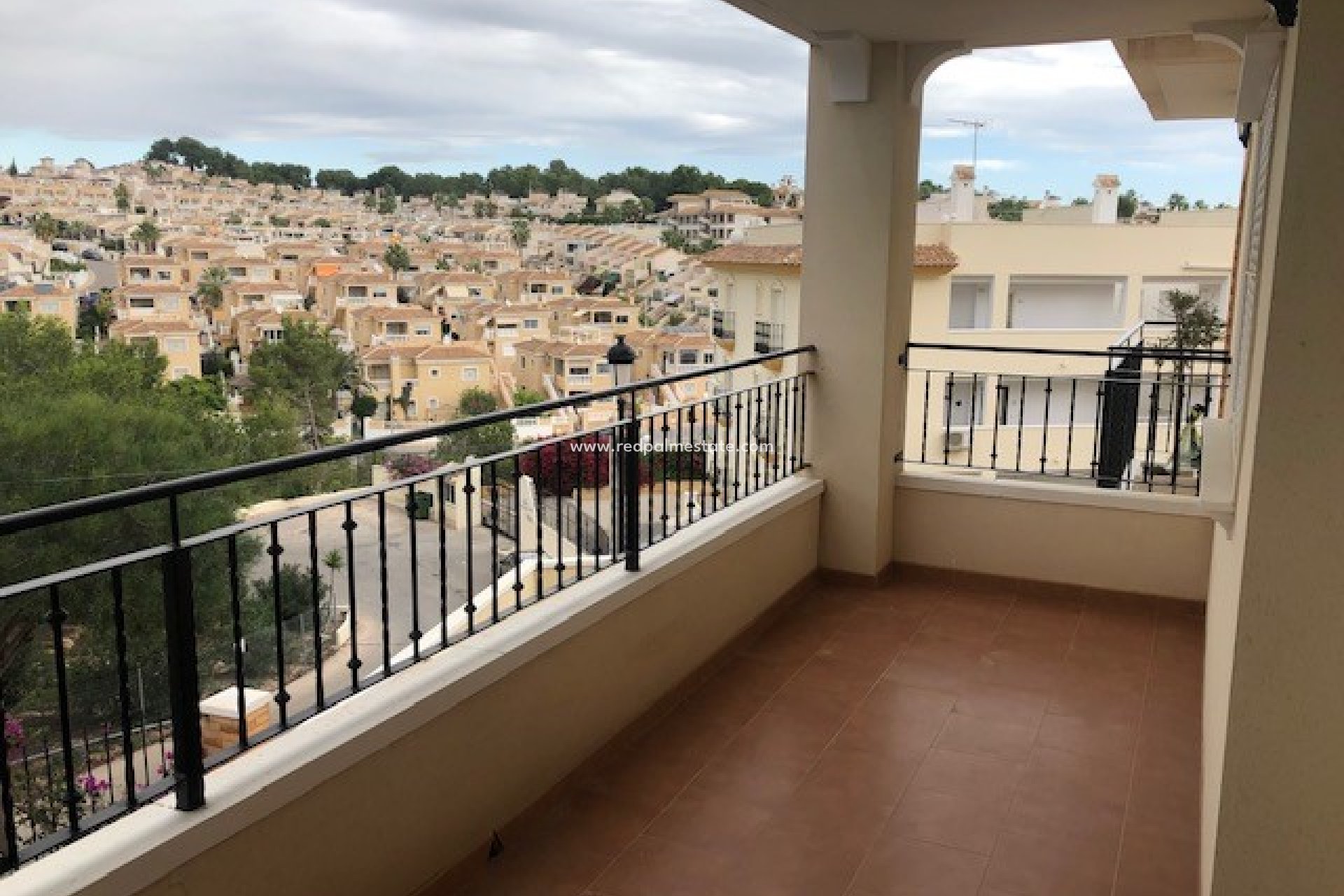 Resale - Apartment -
Villamartín - Costa Blanca