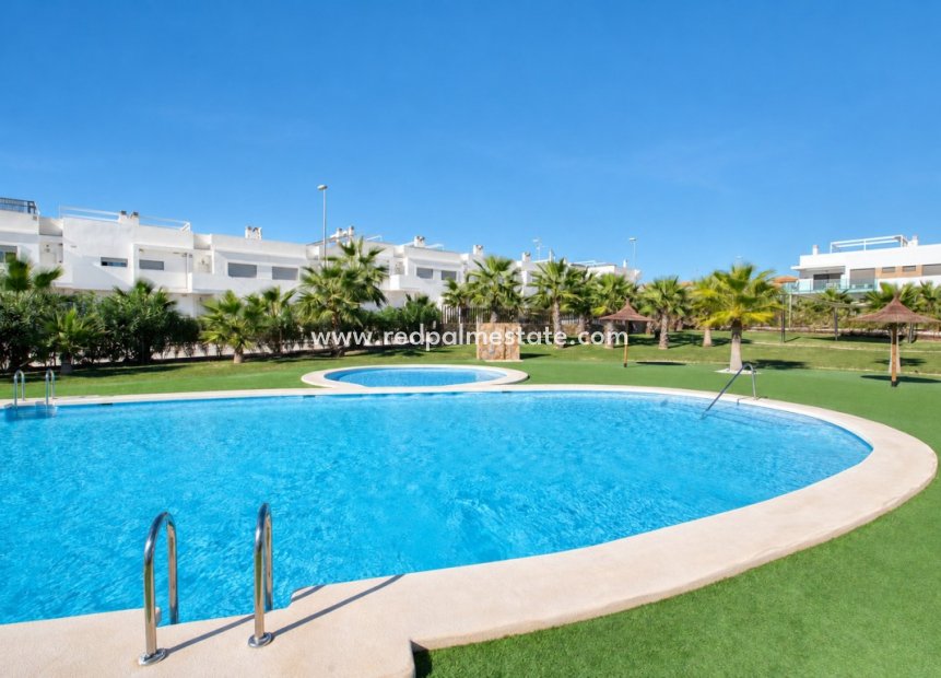 Resale - Apartment -
Vistabella Golf Entre Naranjos - Inland