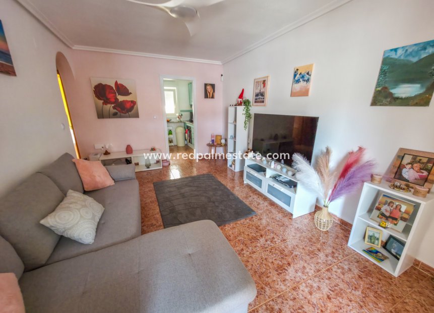 Resale - Apartment -
Vistabella Golf Entre Naranjos - Inland