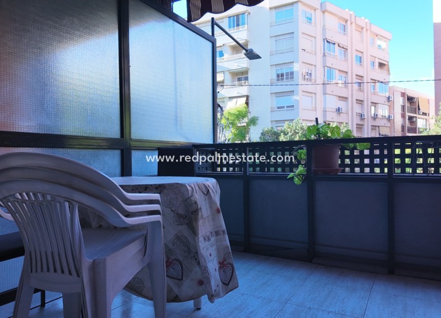Resale - Apartments -
Alicante - Altozano