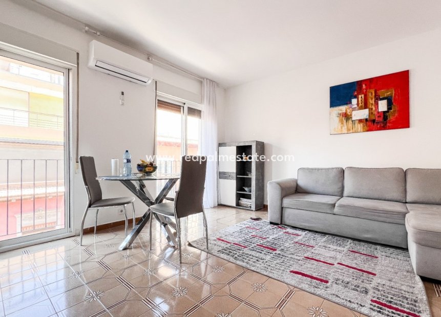 Resale - Apartments -
Alicante - Center