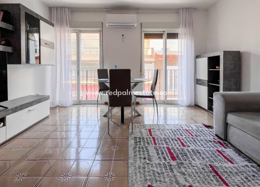 Resale - Apartments -
Alicante - Center