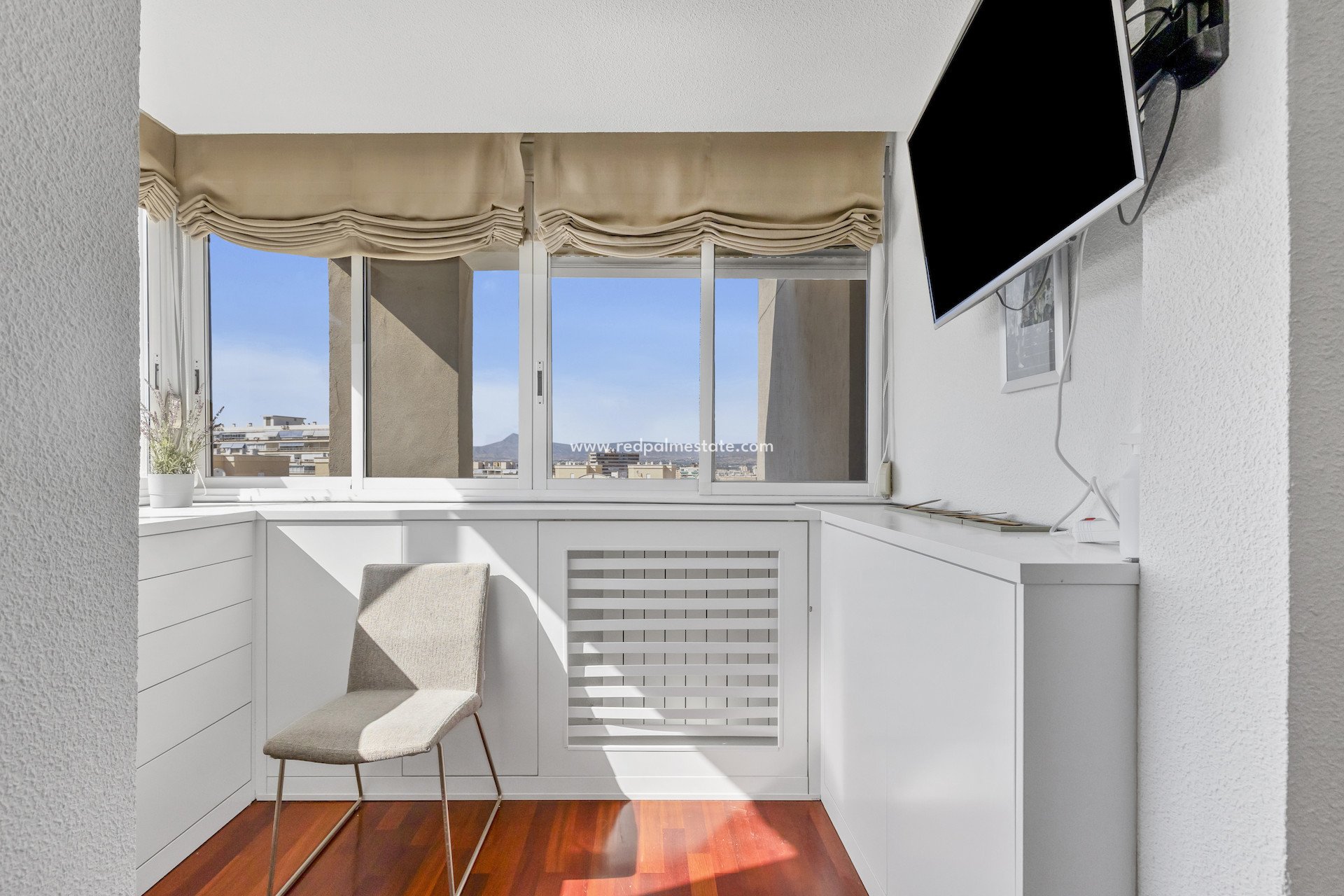 Resale - Apartments -
Alicante - Costa Blanca