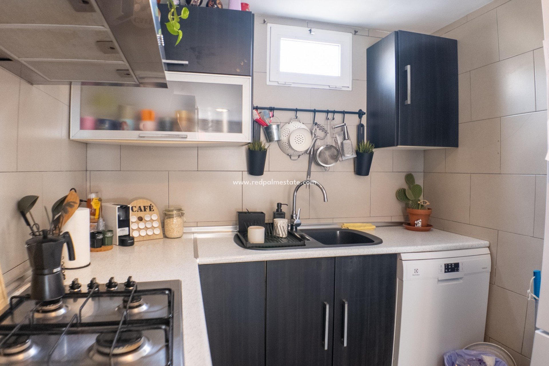 Resale - Apartments -
Alicante - San Antón