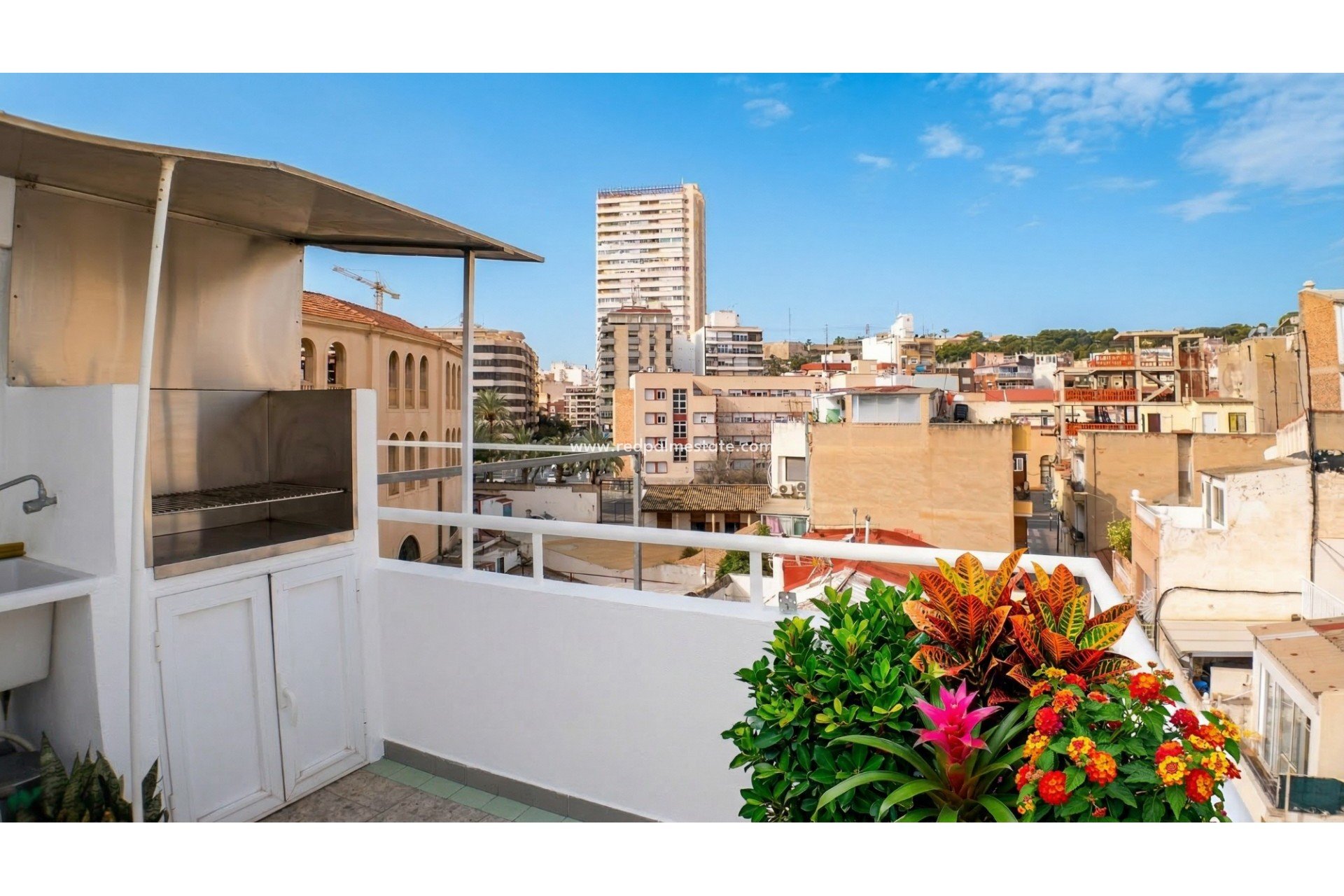 Resale - Apartments -
Alicante - San Antón