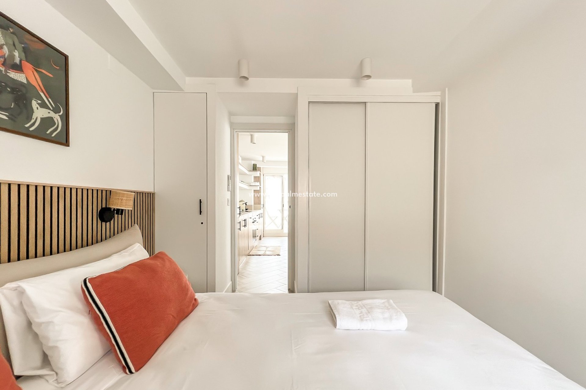 Resale - Apartments -
Alicante