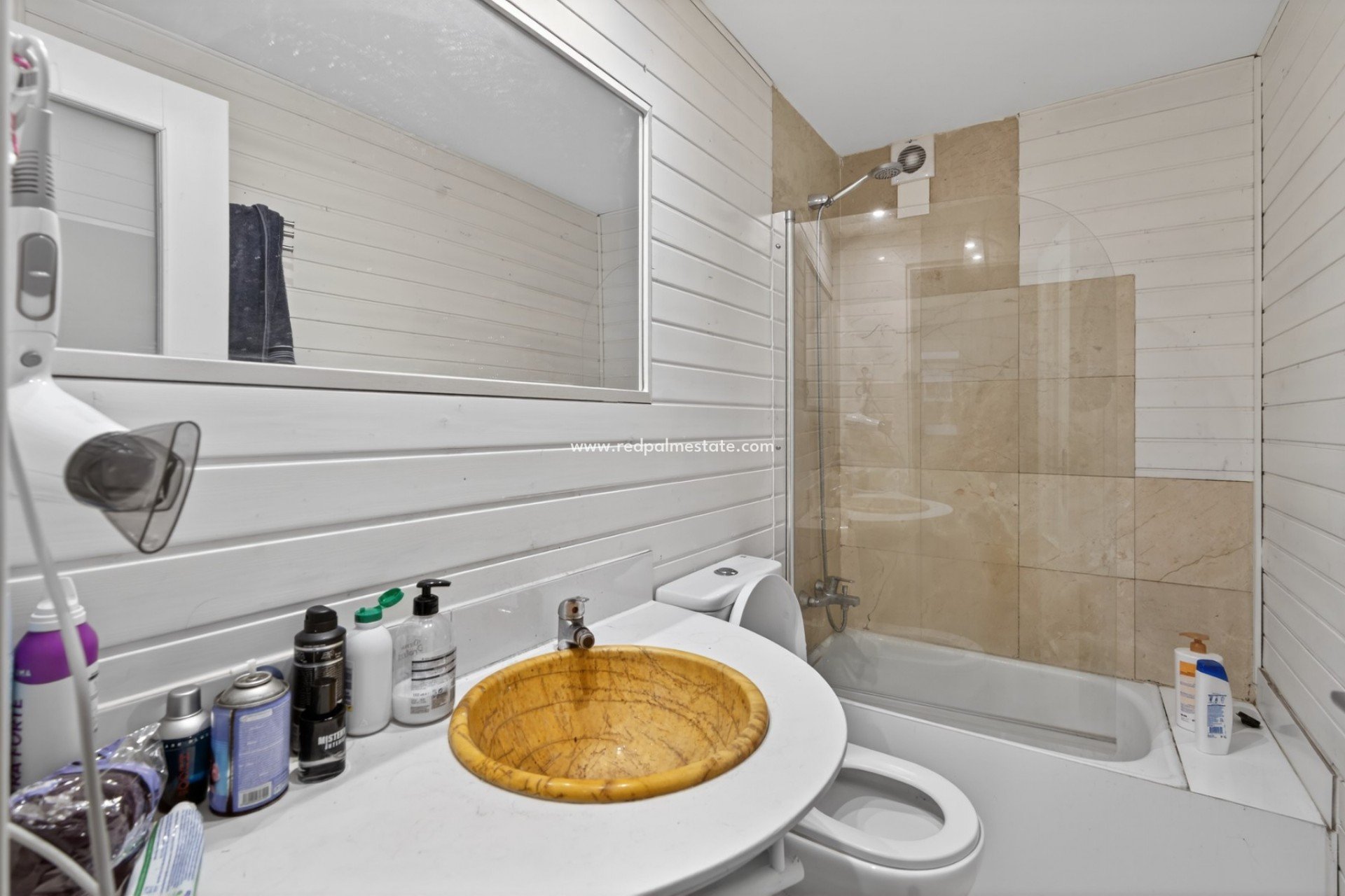 Resale - Apartments -
Alicante