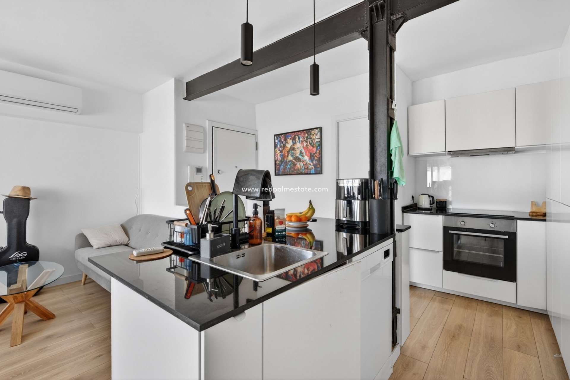 Resale - Apartments -
Alicante