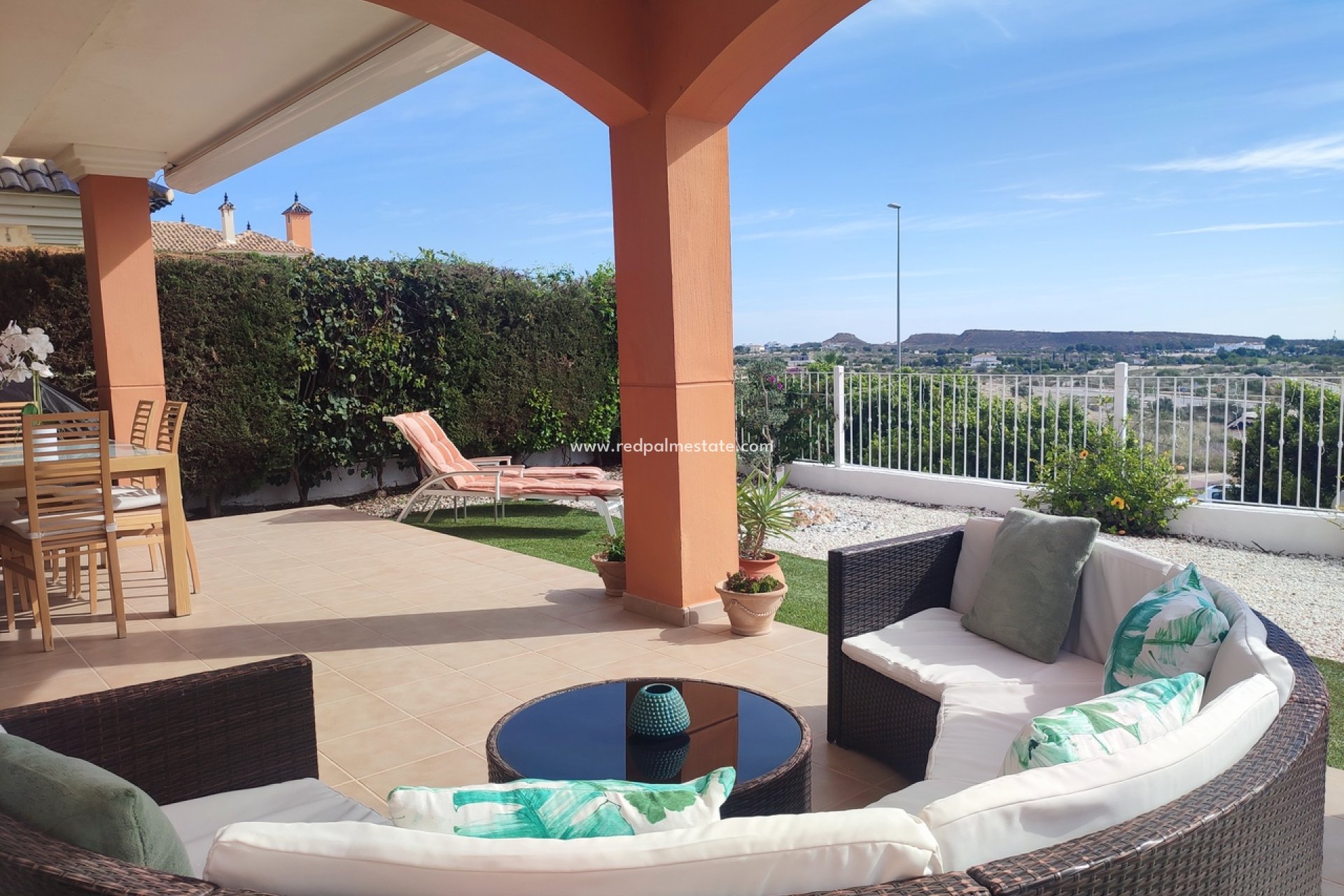 Resale - Apartments -
Altaona Golf resort - Inland