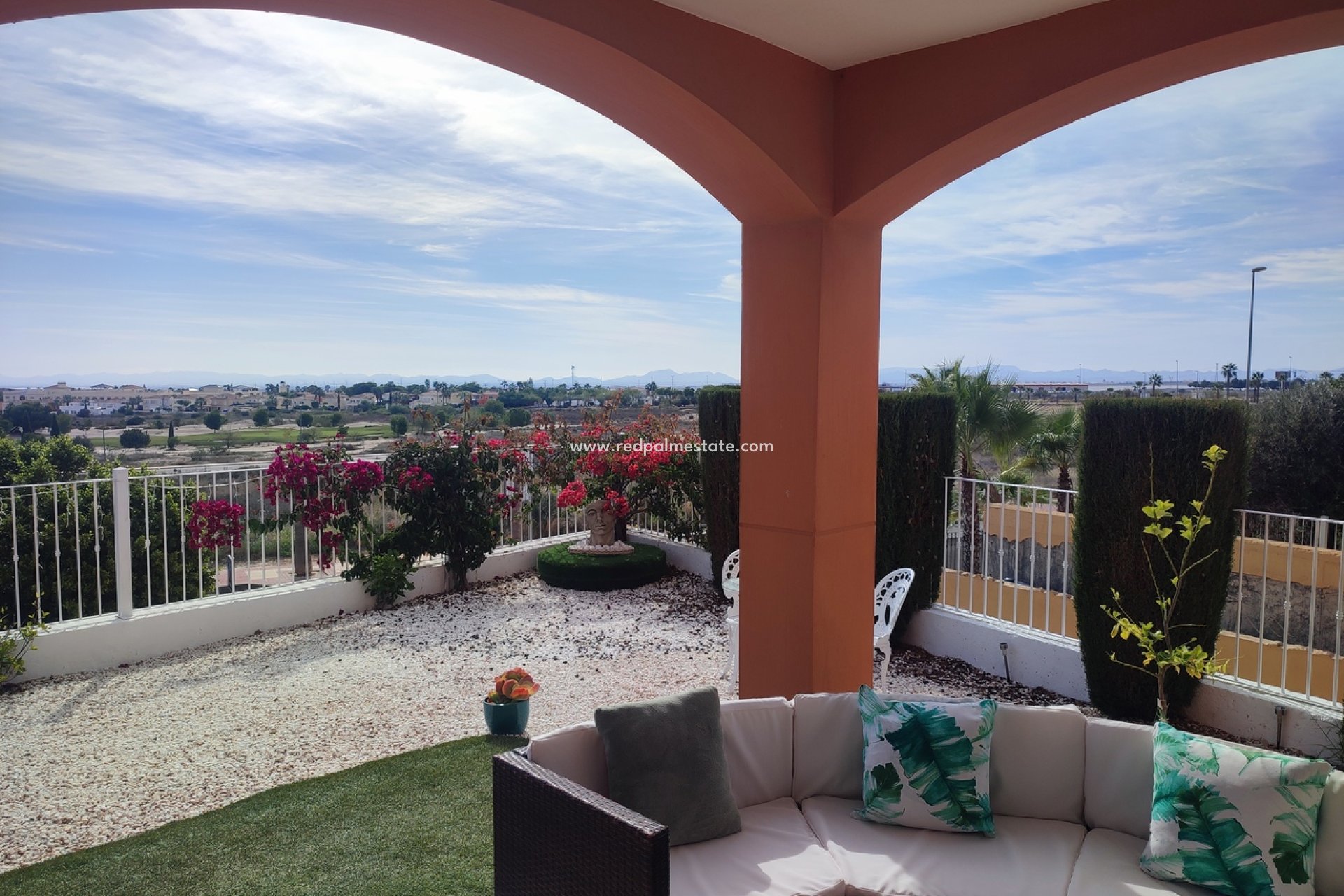 Resale - Apartments -
Altaona Golf resort - Inland