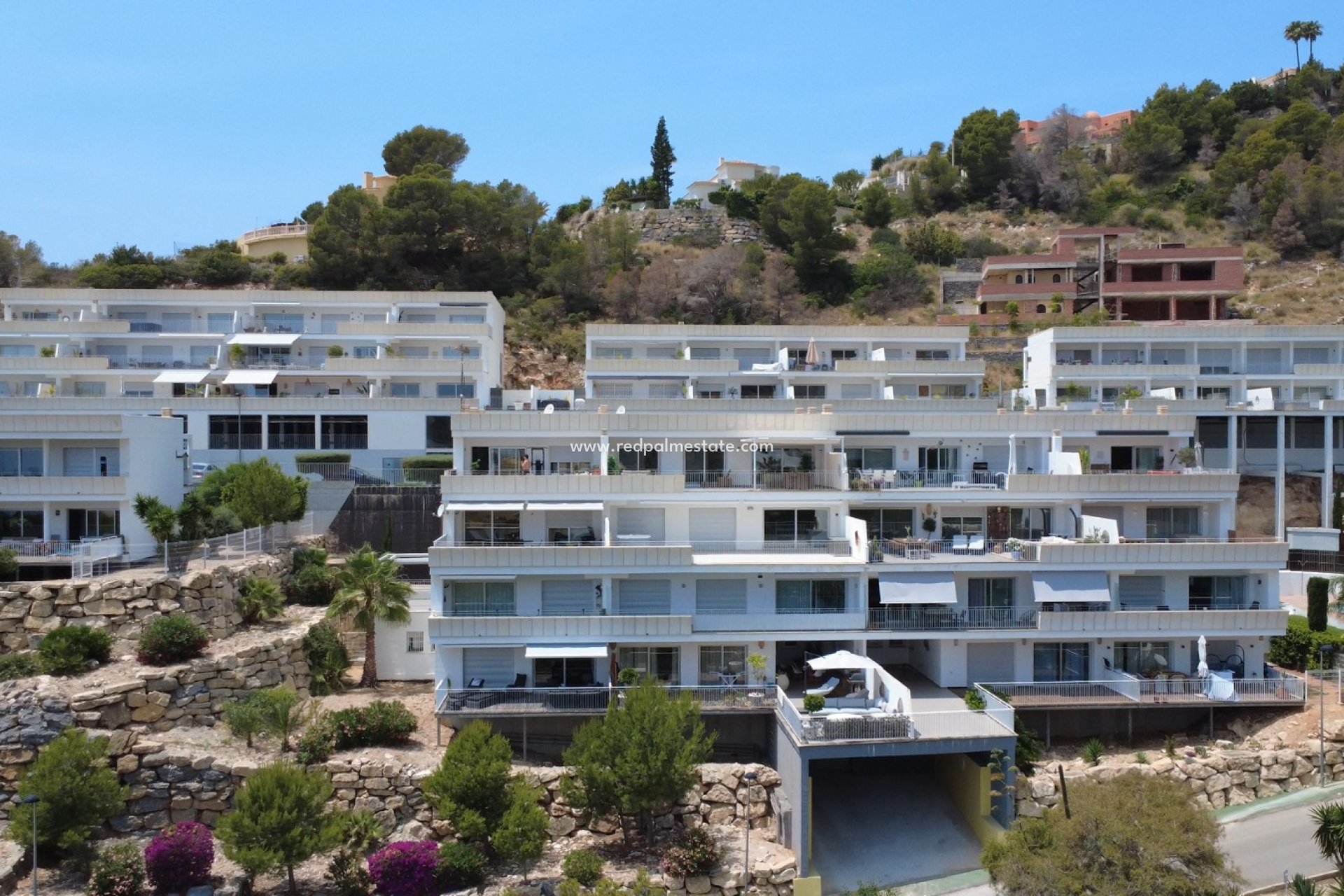 Resale - Apartments -
Altea