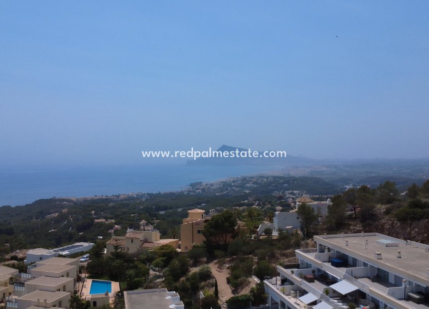 Resale - Apartments -
Altea