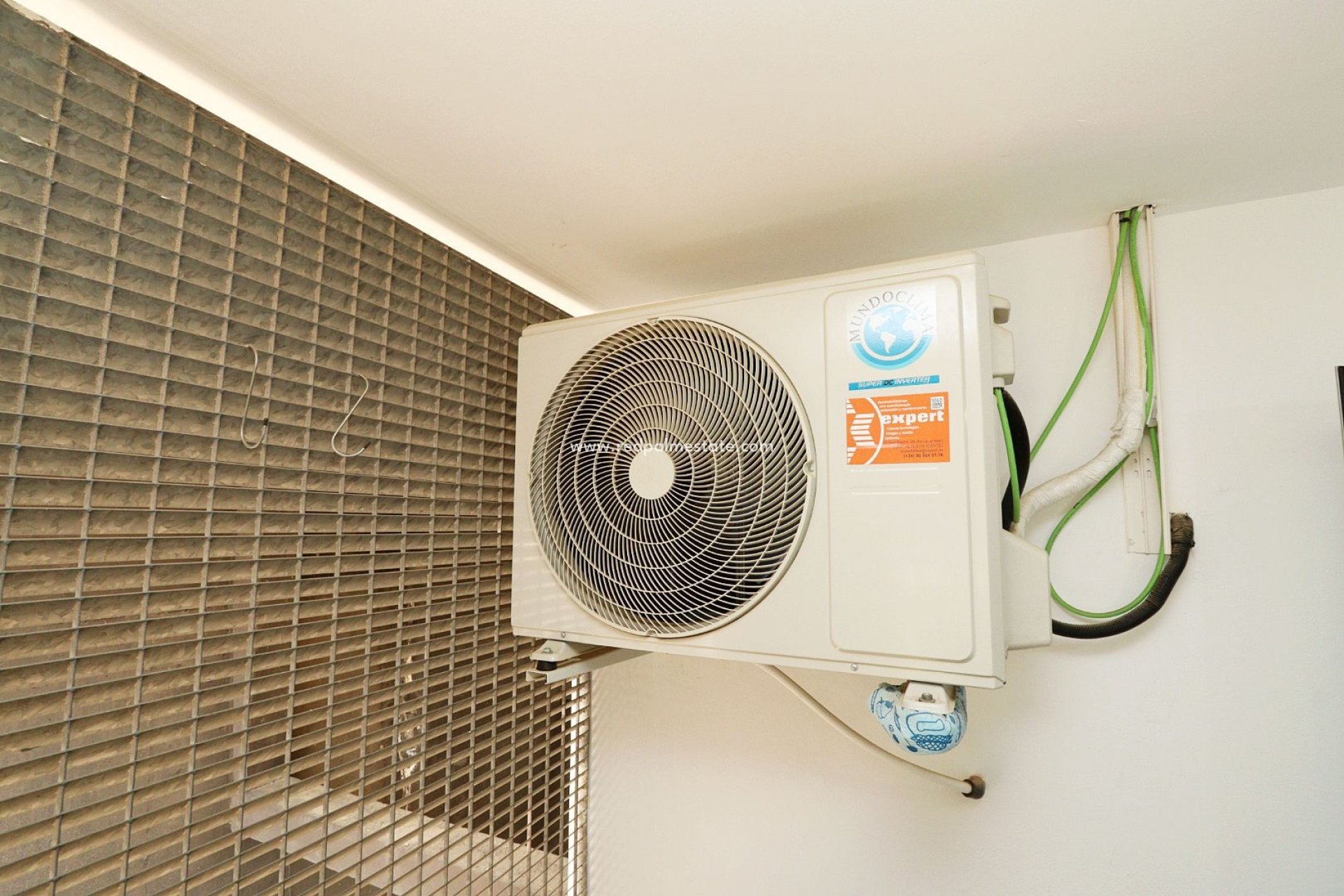 Resale - Apartments -
Altea