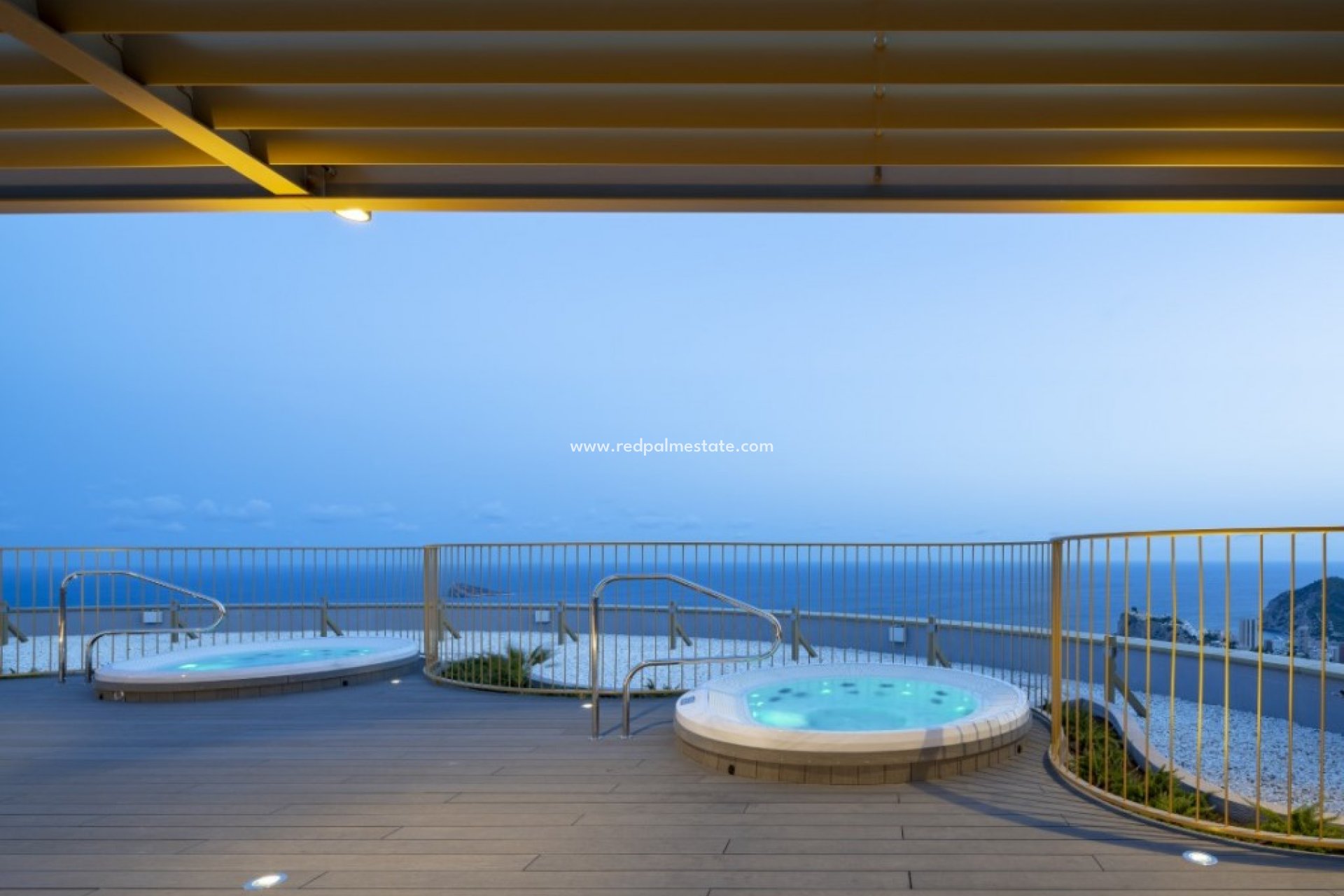 Resale - Apartments -
Benidorm