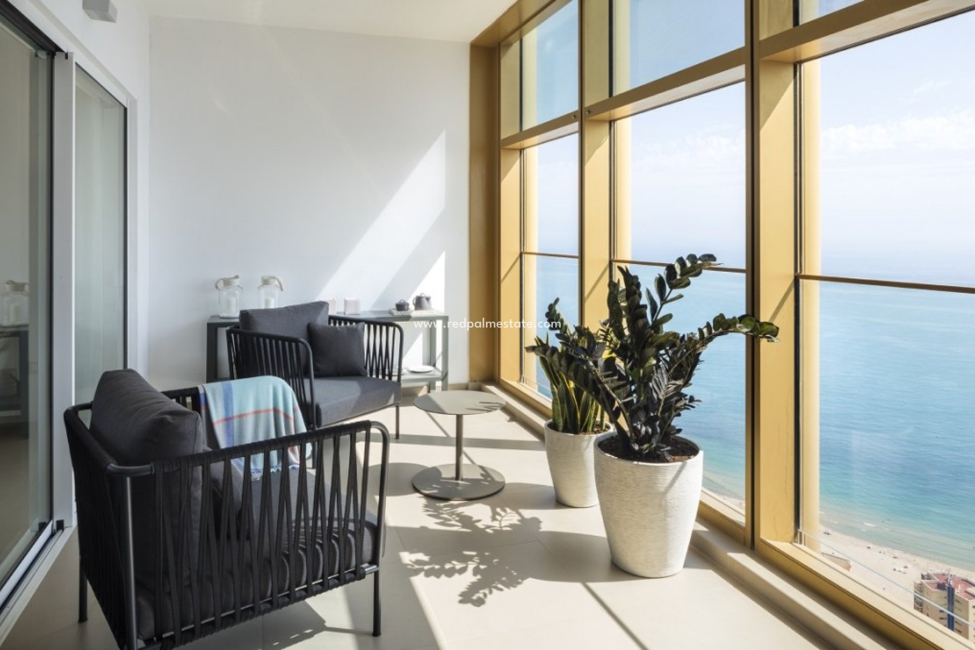 Resale - Apartments -
Benidorm