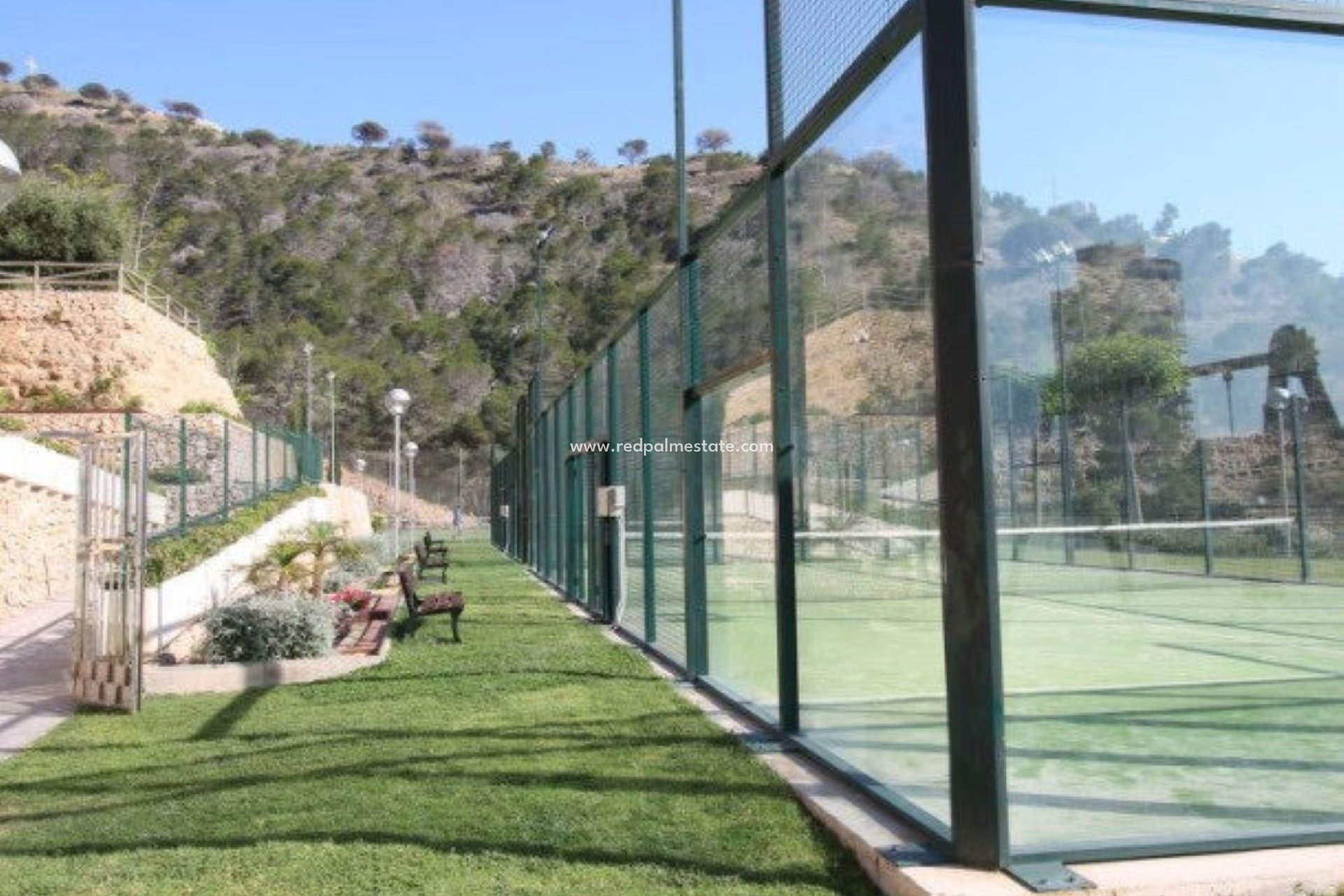 Resale - Apartments -
Benidorm